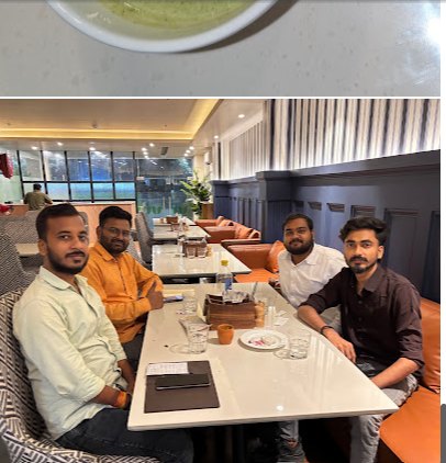 Guests dining at Moti Mahal
